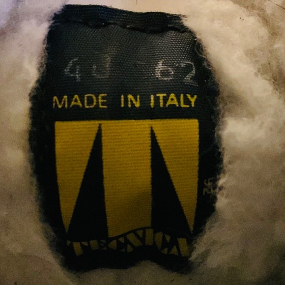 TECNICA Italian Leather and Fur Alpine Ski Lodge Boots - Picture 6 of 6